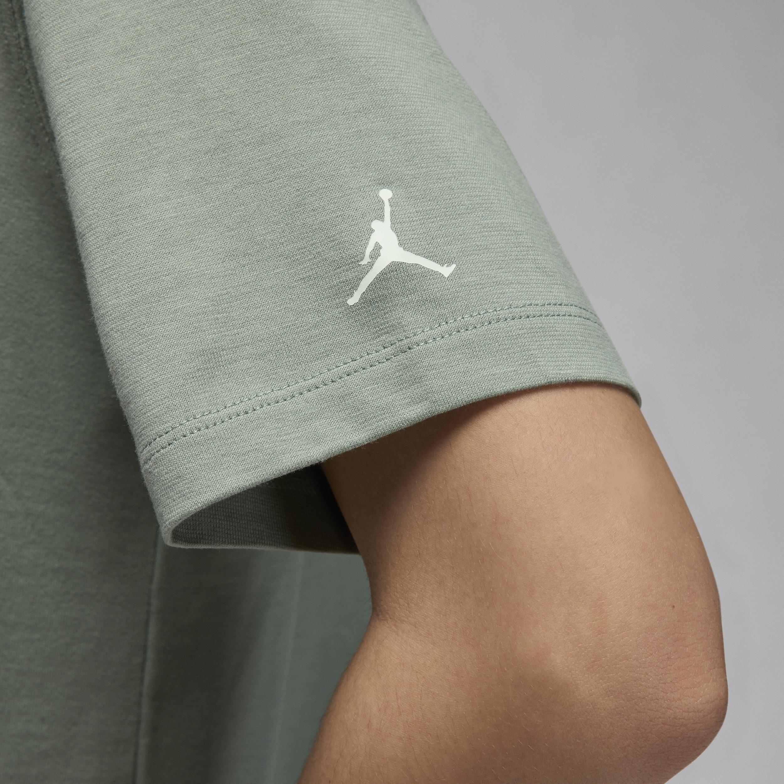 Women's Jordan Flight Heritage Graphic T-Shirt Product Image