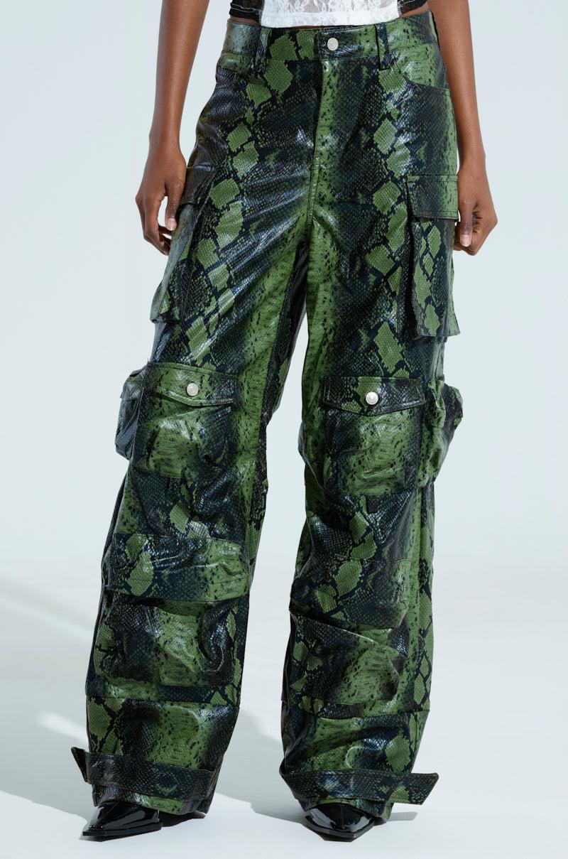 RUNNIN WILD CARGO PANT Product Image