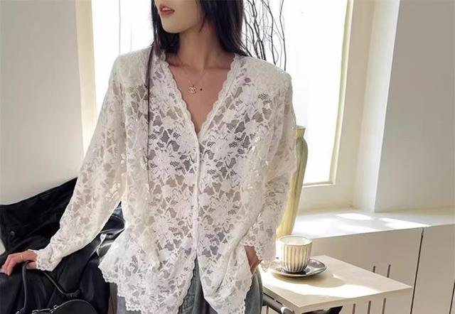 Long-Sleeve V-Neck Floral Lace Blouse Product Image