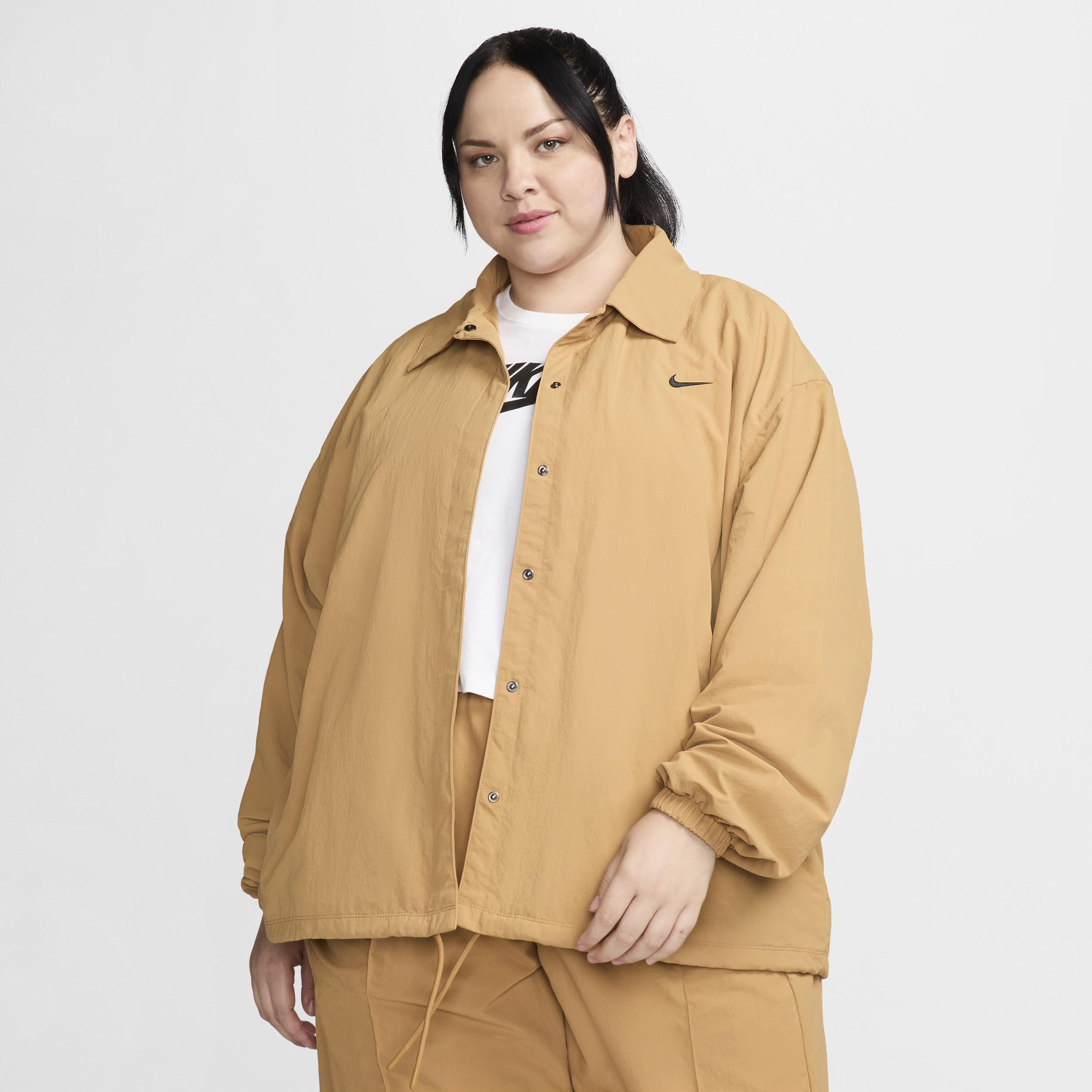 Nike Sportswear Essential Women's Oversized UV Woven Coaches' Jacket (Plus Size) Product Image