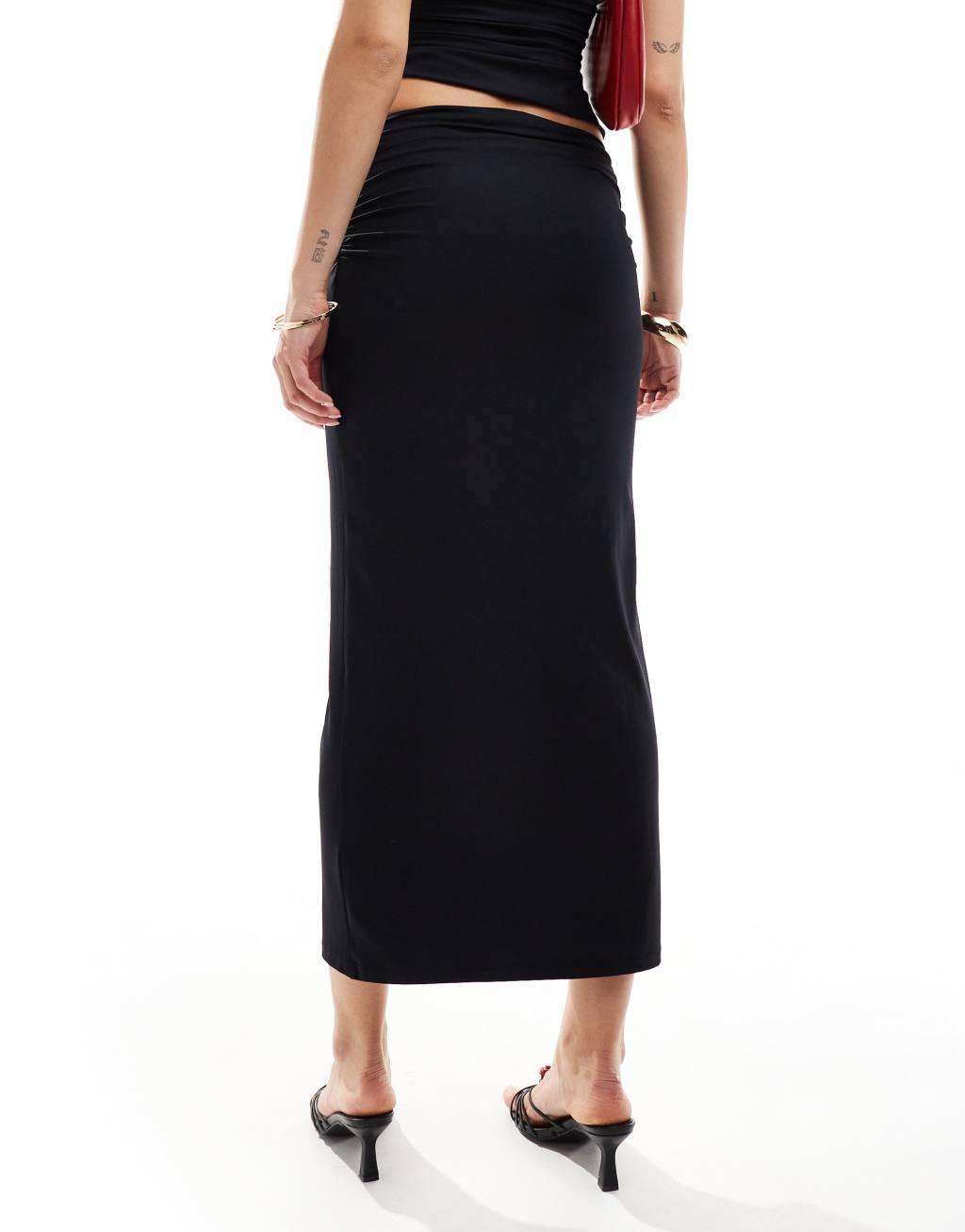 Pull&Bear polyamide sculpt midi skirt in black - part of a set Product Image