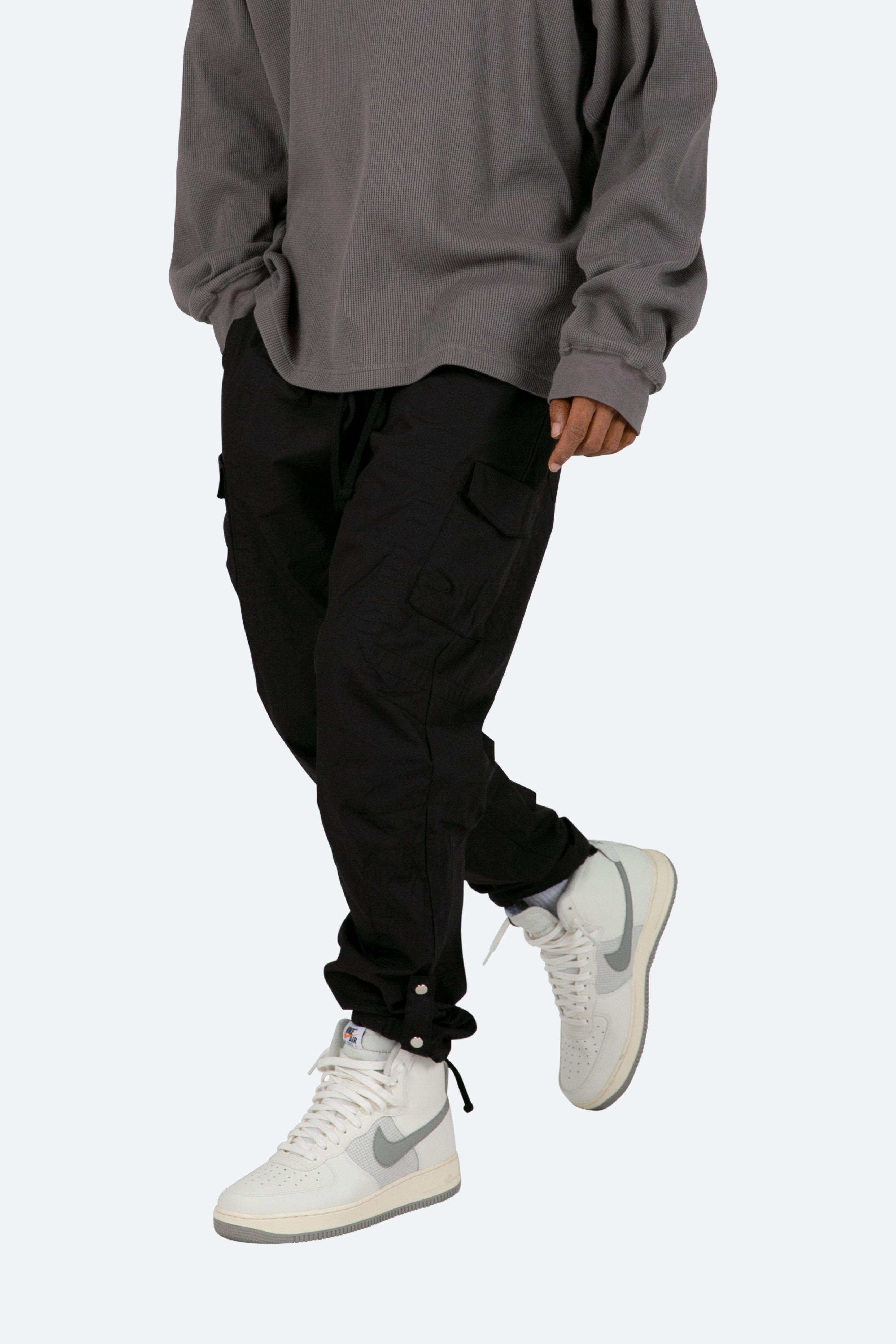 Classic Cargo Pants - Black Product Image