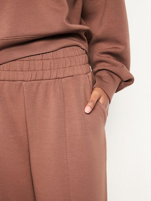 High-Waisted Bounce Fleece Wide-Leg Pants Product Image