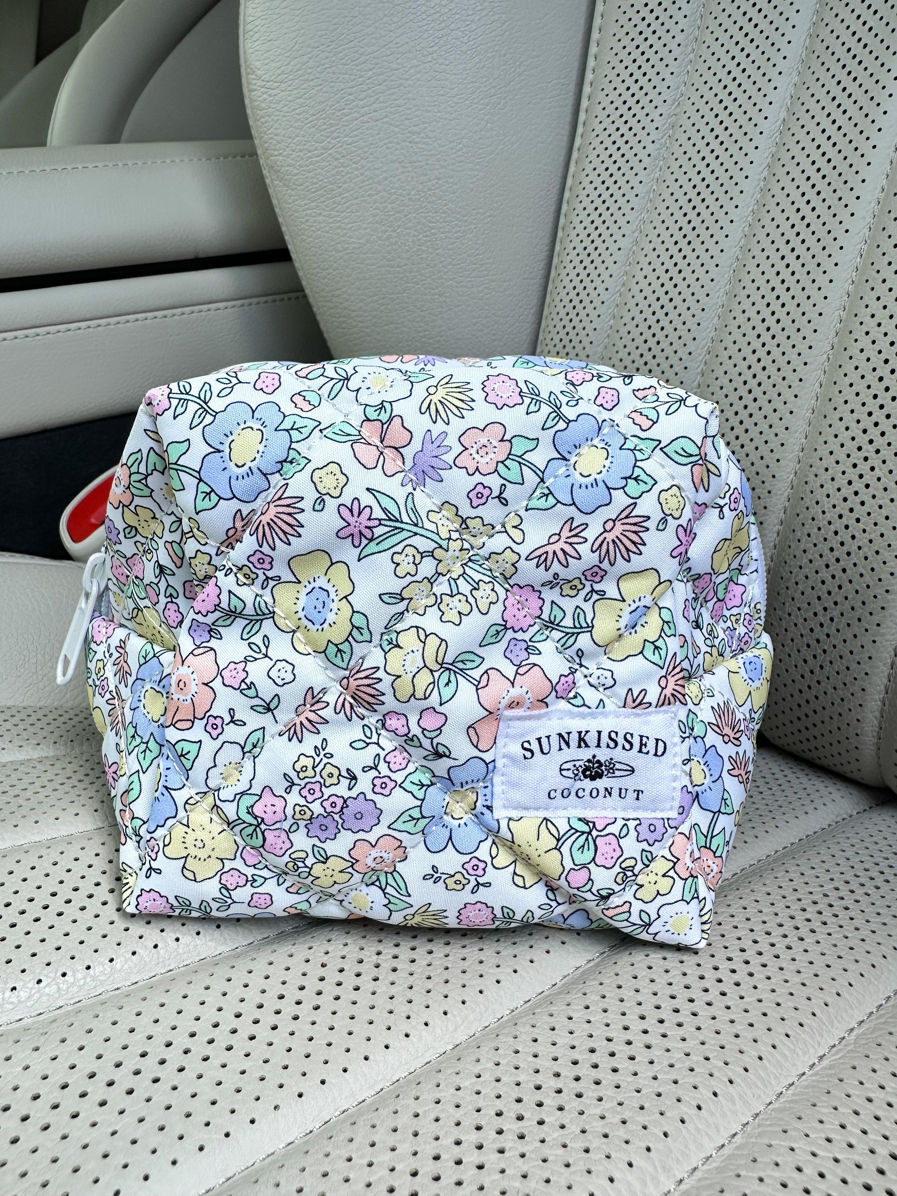 Small Pastel Flower Quilted Handmade Makeup Bag Product Image