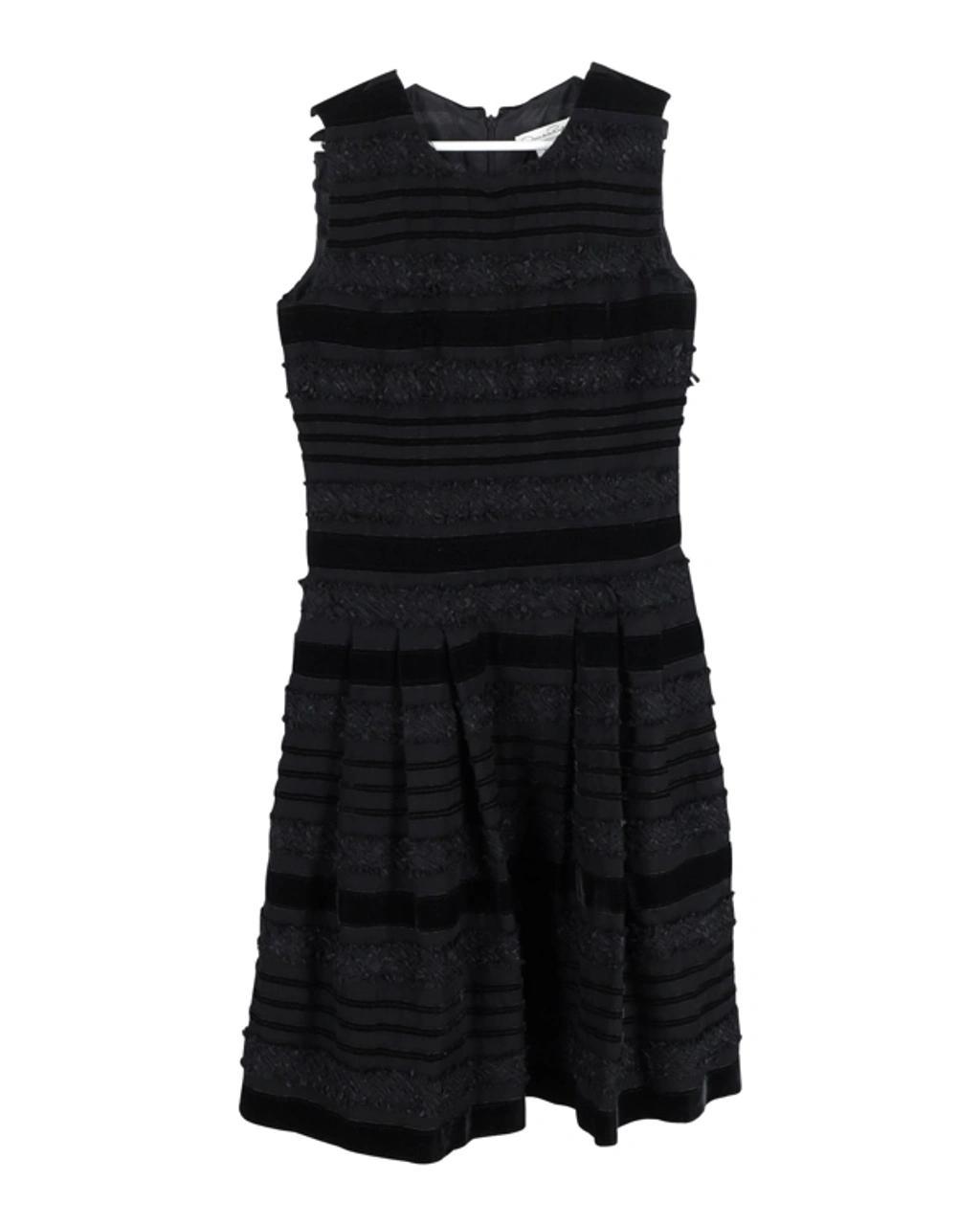 Textured Sleeveless Dress In Black Recycled Wool Product Image