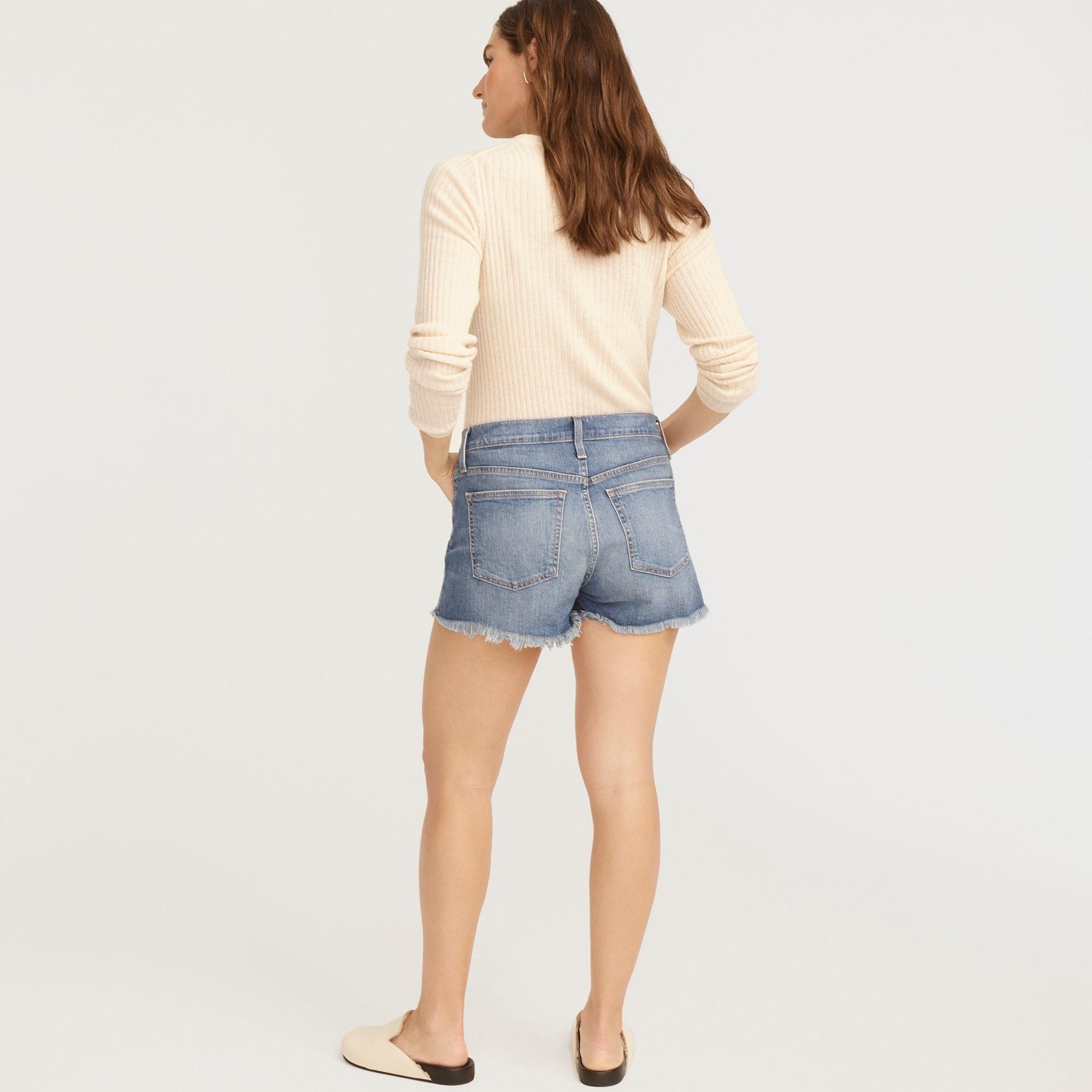 Mid-rise denim short in Squash wash Product Image