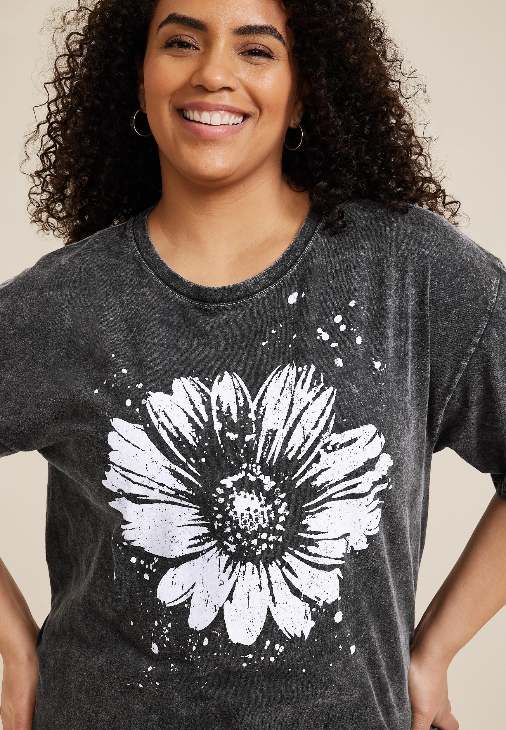 Maurices 3X Plus Size Womens Splatter Flower Oversized Fit Graphic Tee Product Image