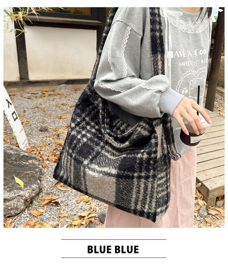 Plaid Tote Bag Product Image