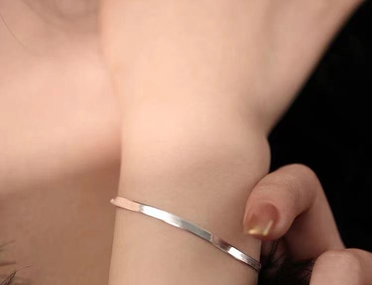 Sterling Silver Snakebone Bangle Product Image