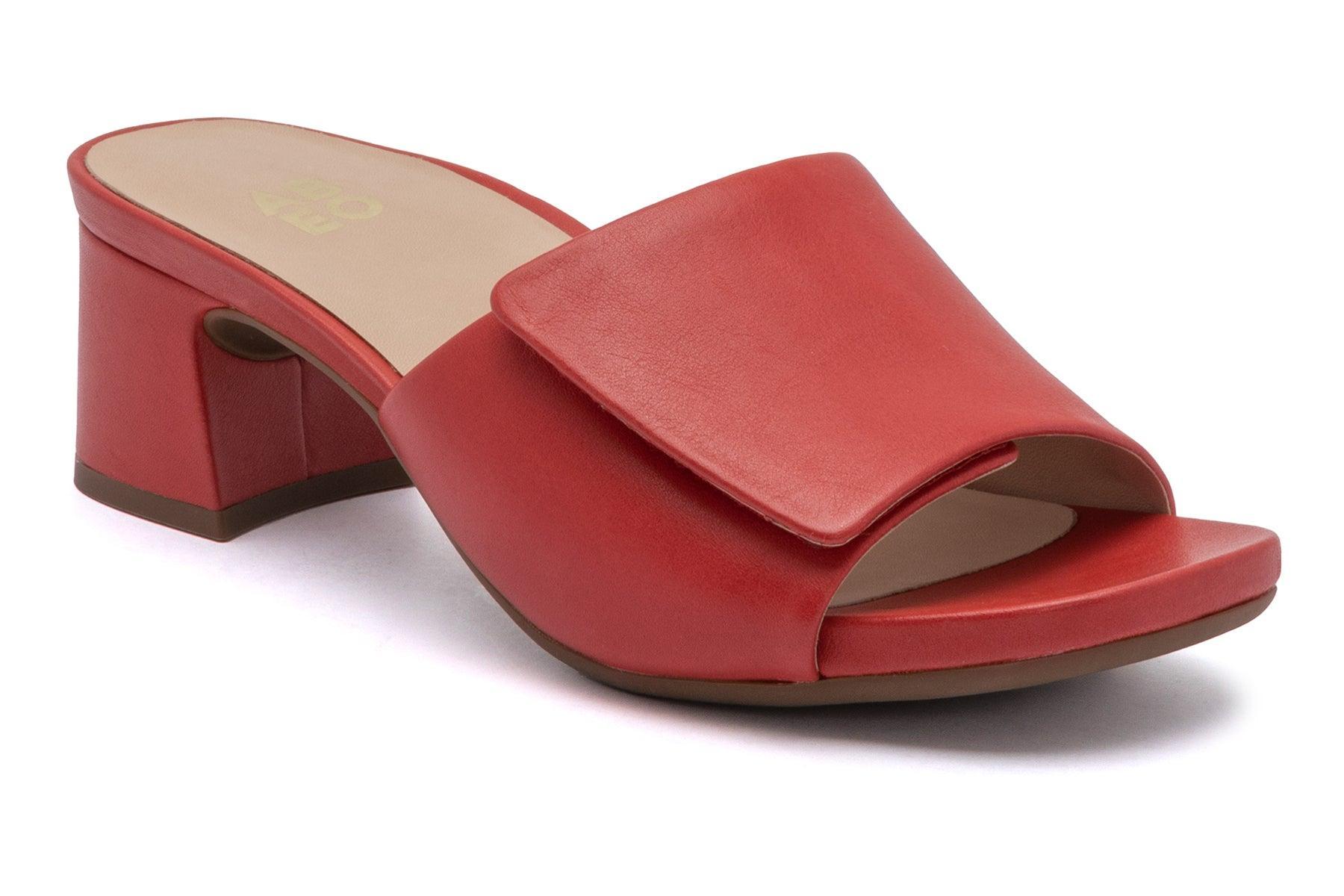 Avenue Slide Metatarsal Female Product Image