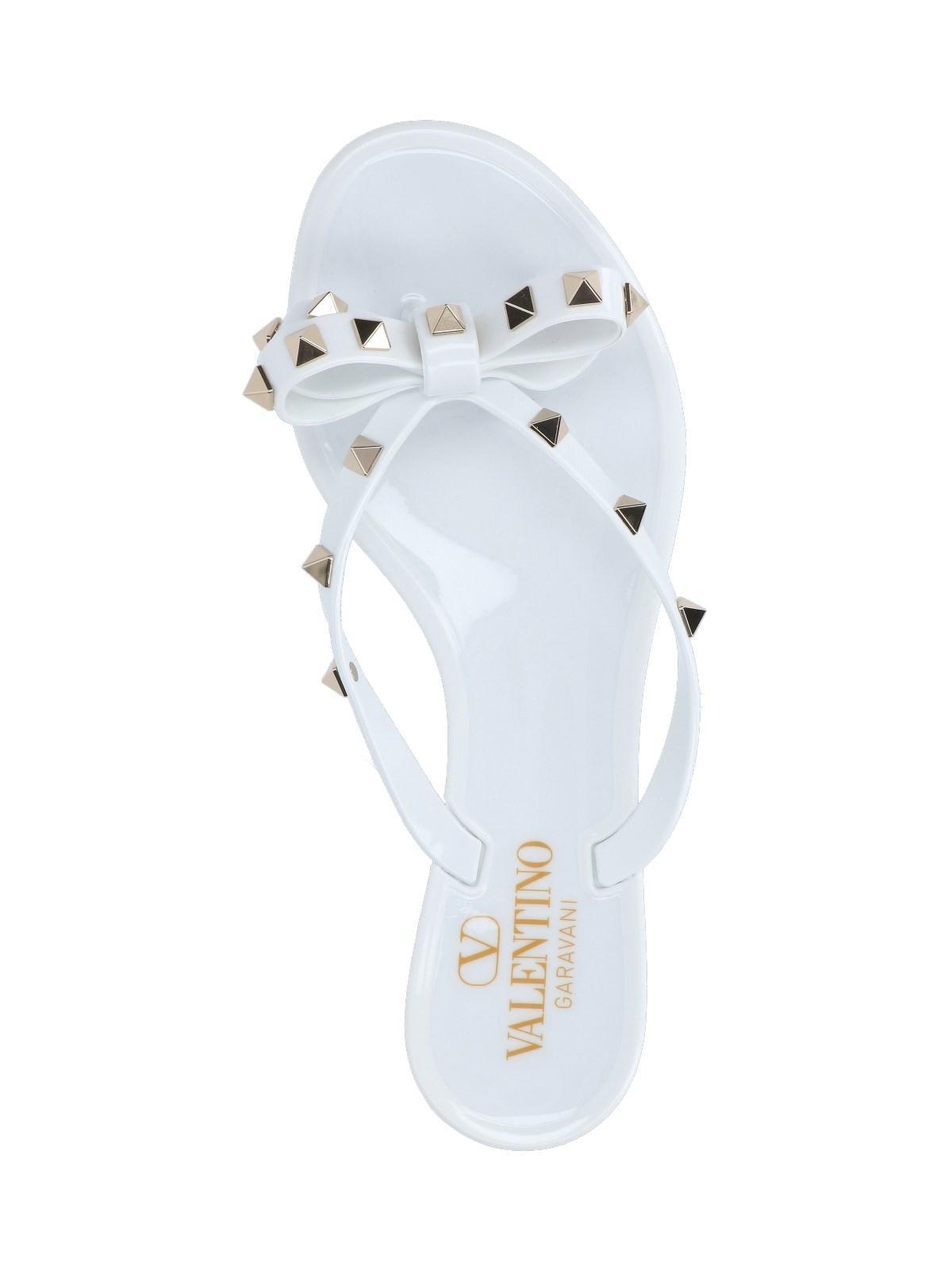 Rockstud Rubber Thong Sandals In White Product Image