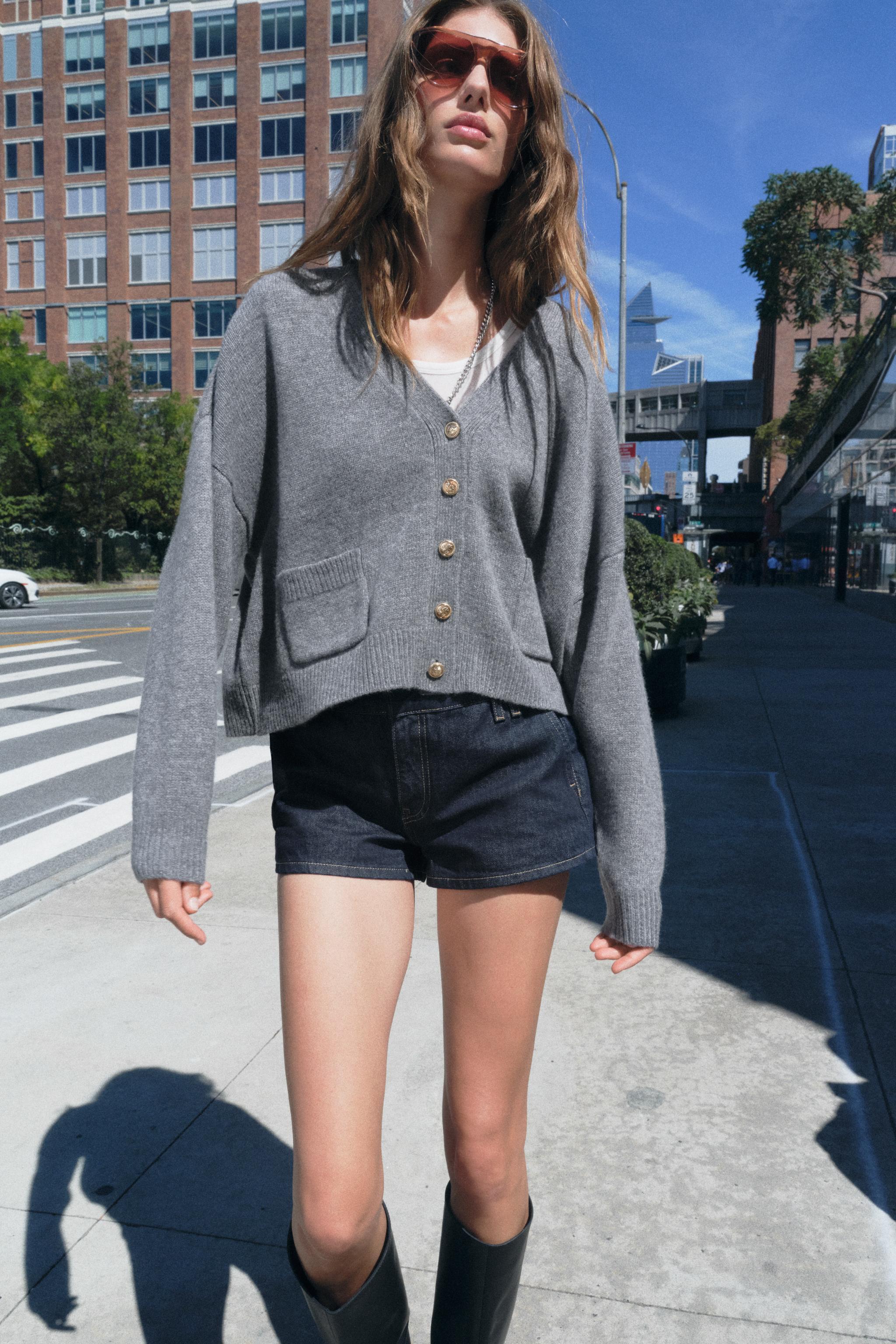 BASIC 100% WOOL CARDIGAN Product Image