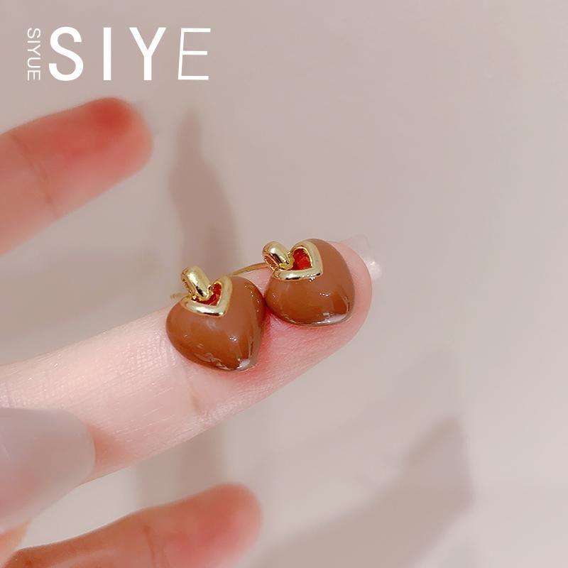 Heart Glaze Stud Earring Product Image