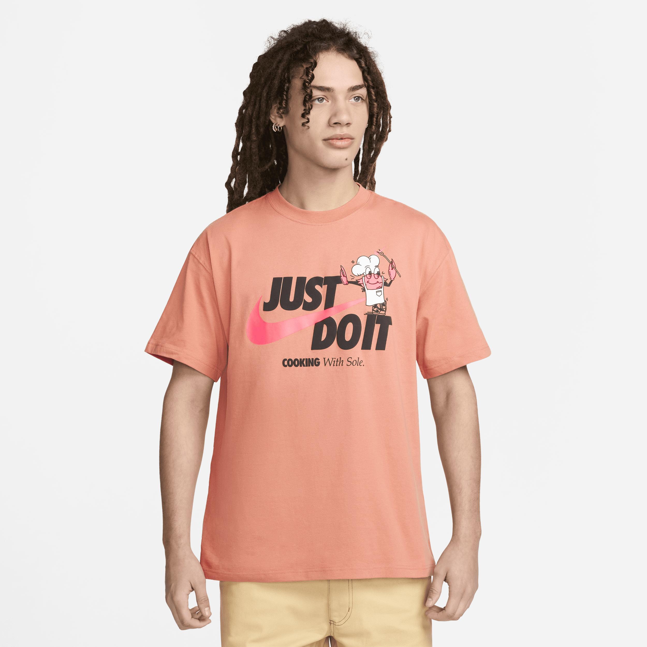 Men's Nike Sportswear Max90 T-Shirt Product Image