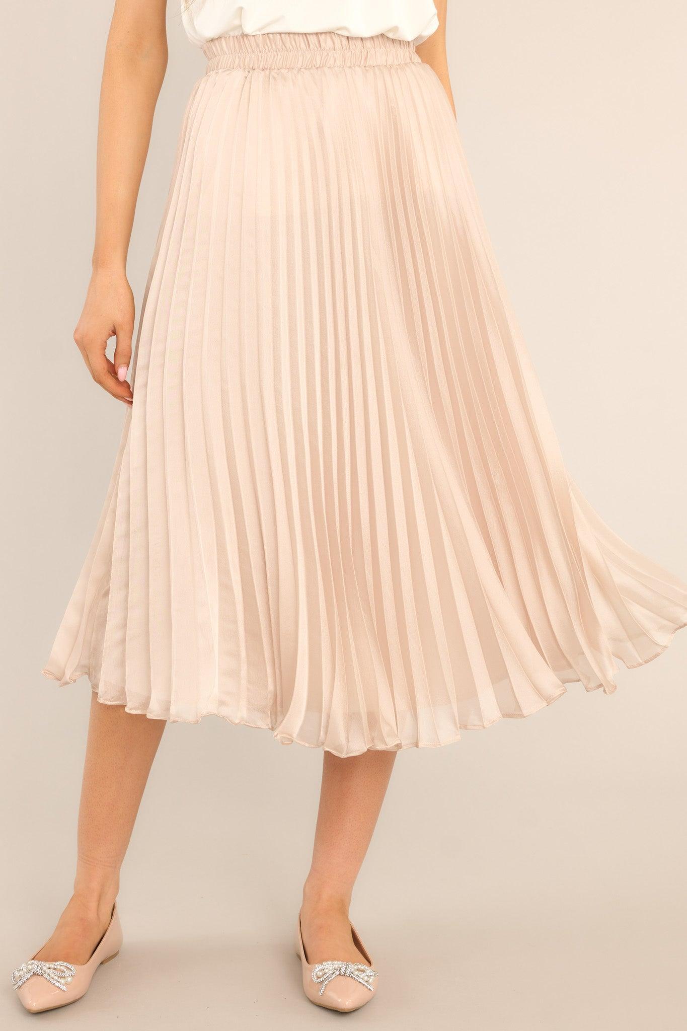 Graceful Champagne Pleated Satin Midi Skirt Product Image