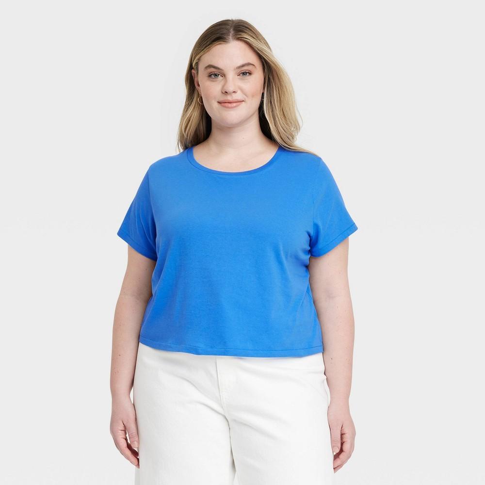 Womens Shrunken Short Sleeve T-Shirt - Universal Thread Vibrant Blue 3X Product Image