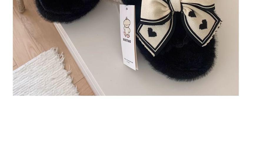 Fluffy Heart Print Bow Slippers Product Image