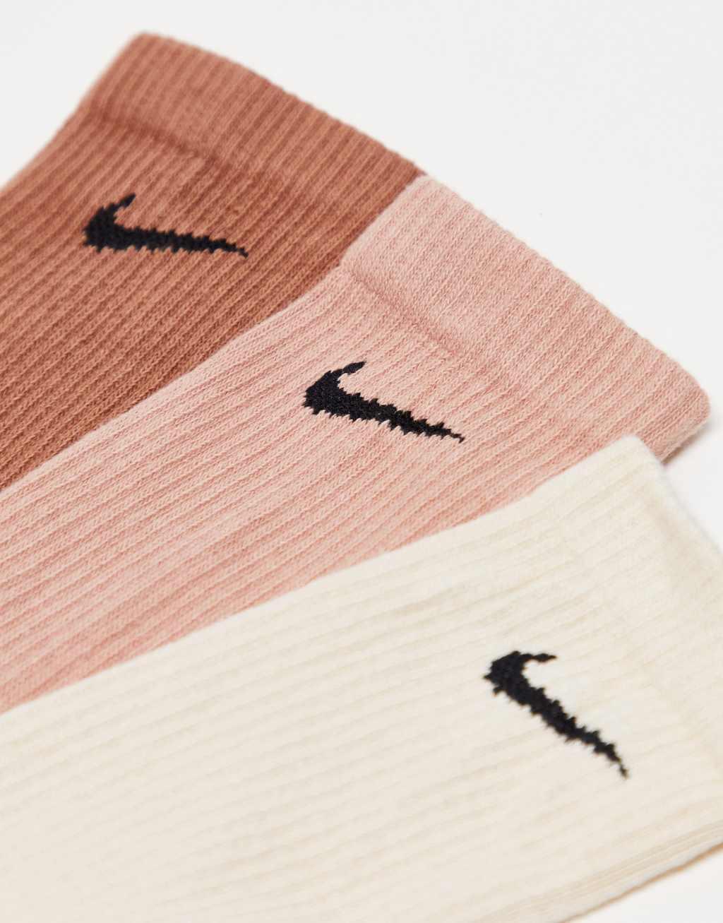 Nike Training Everyday Plus Cushioned 3-pack crew socks in brown and beige Product Image