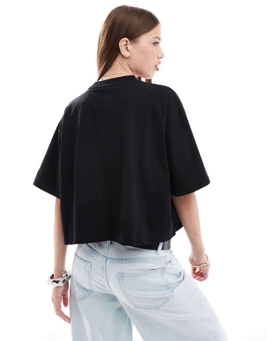 ASOS DESIGN boxy cropped t-shirt in black Product Image