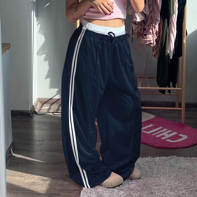 Low Waist Striped Loose-Fit Wide-Leg Sweatpants Product Image