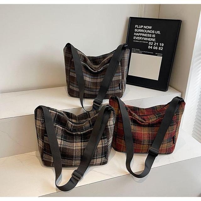 Plaid Tote Bag Product Image