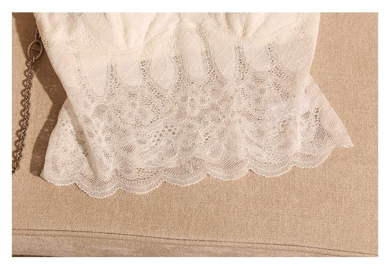 Sleeveless Lace Crop Top Product Image