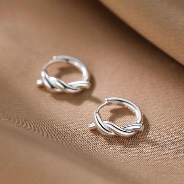 Twisted Hoop Earring Product Image