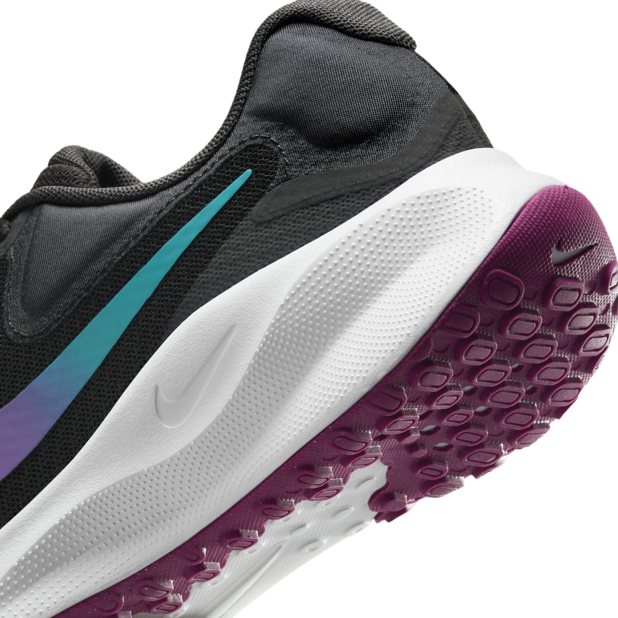 Nike Women's Revolution 7 Road Running Shoes Product Image