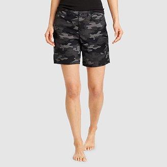 Women's Rainier Shorts - Camo Print Product Image