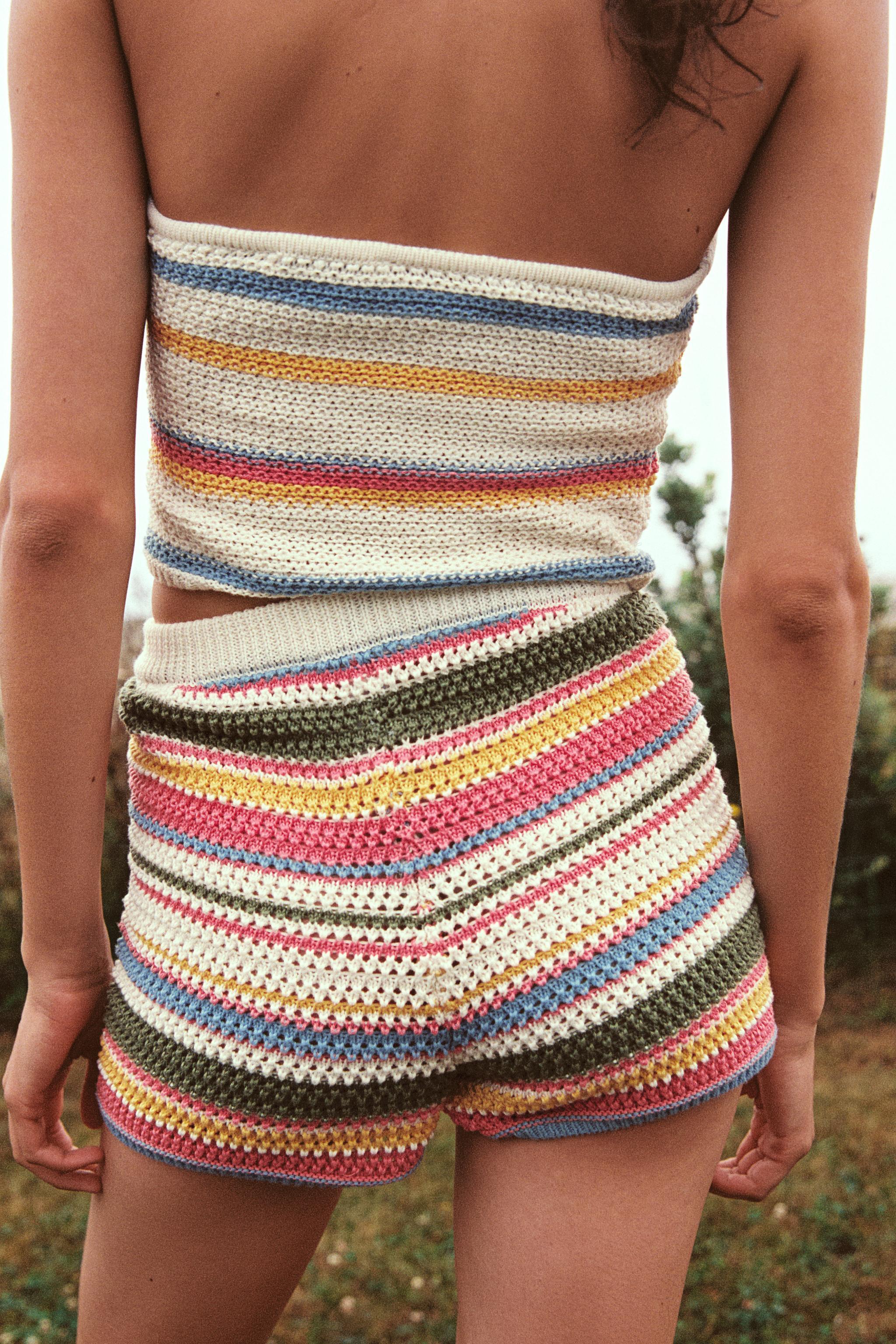 STRIPED CROCHET SHORTS Product Image