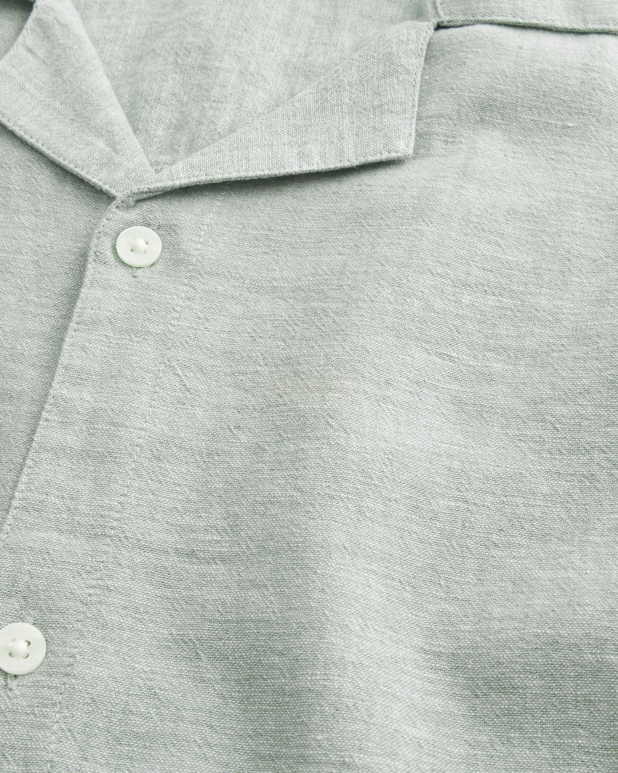 Short-Sleeve Linen-Blend Shirt Product Image