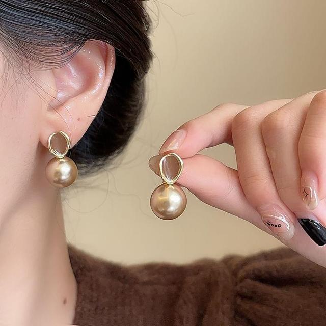 Faux Pearl Drop Earring Product Image