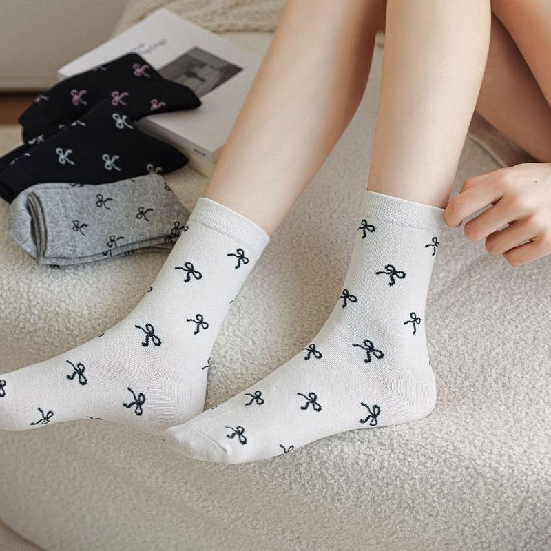 Bow Patterned Socks Product Image