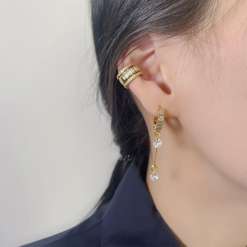 Layered Huggie Earring / Ear Cuff Product Image