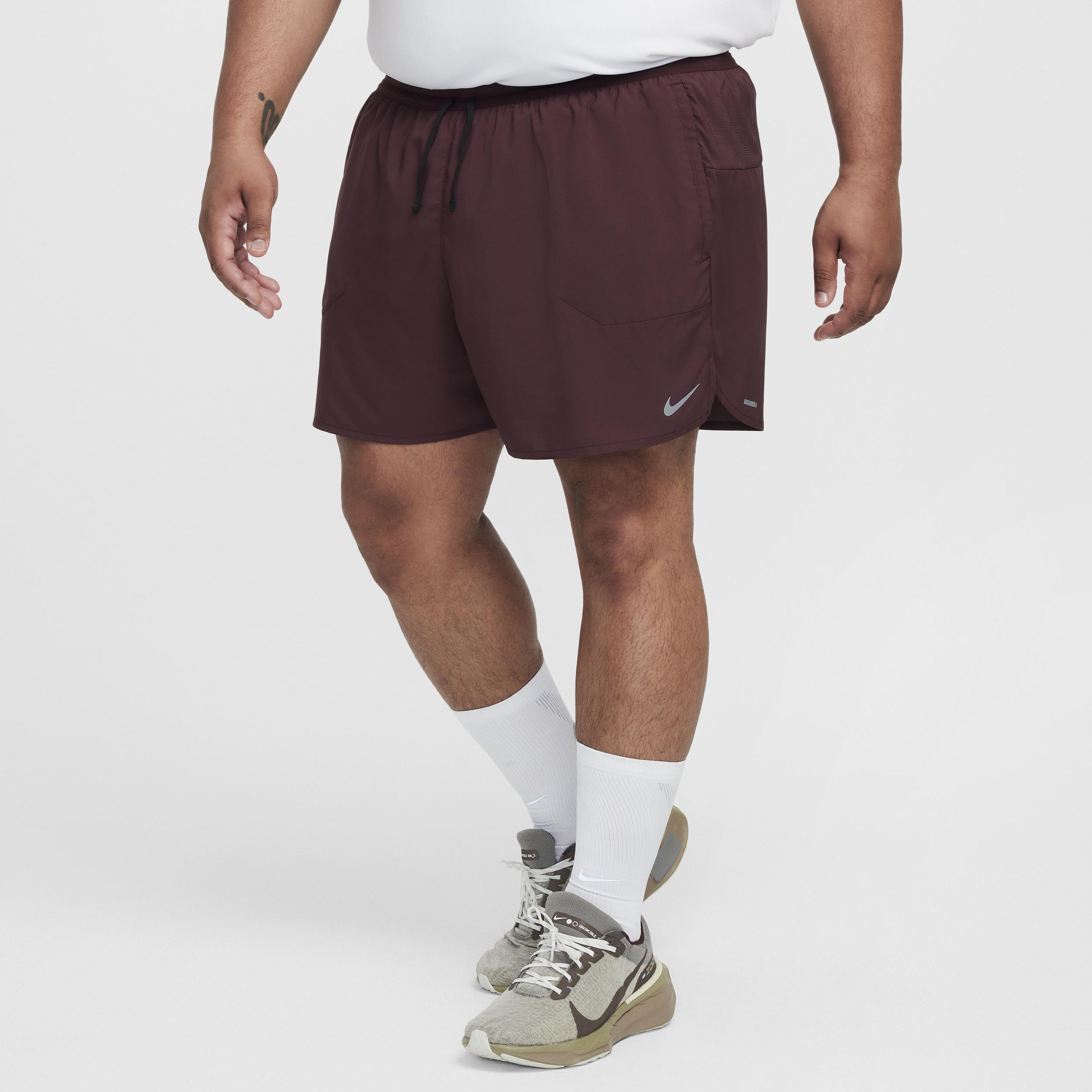 Nike Men's Stride Dri-FIT 5" Brief-Lined Running Shorts Product Image