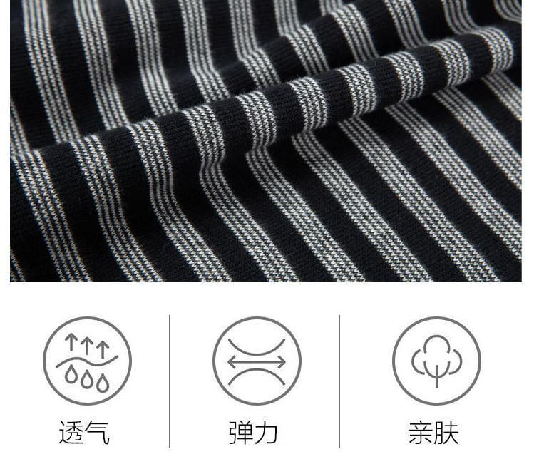 Set: Round Neck Striped Panel Pullover + V-Neck Slit Vest Product Image