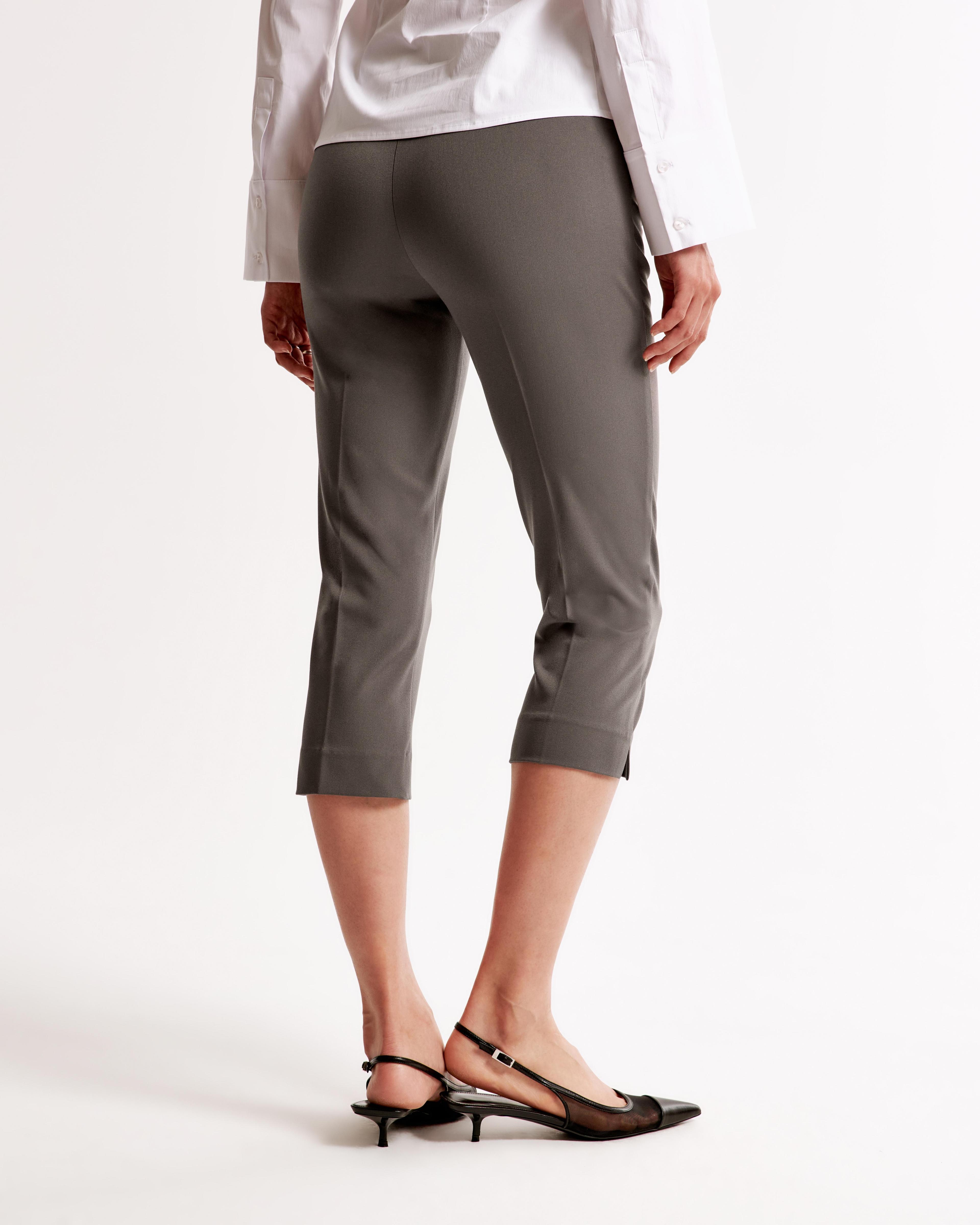 Low Rise Pintuck Capri Pant Product Image