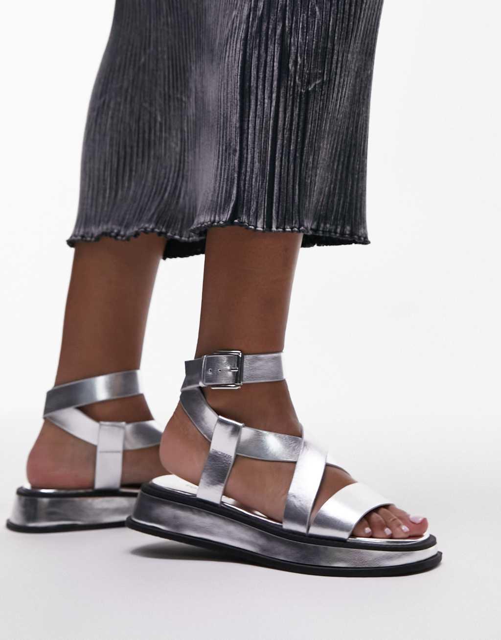 Topshop Jasmine chunky sandal in silver Product Image