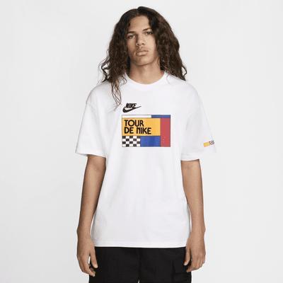 Nike Sportswear Men's T-Shirt Product Image