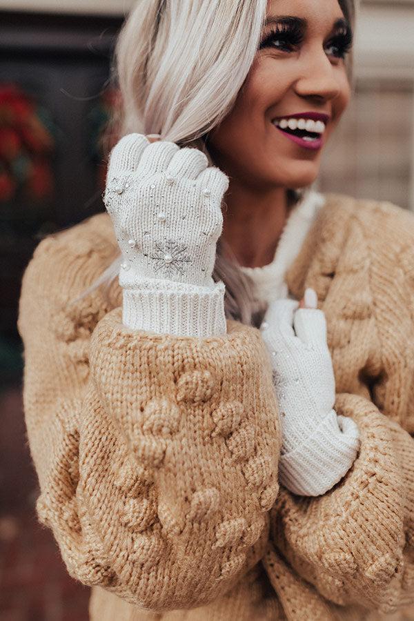 Christmas Cocoa Gloves In Ivory Product Image