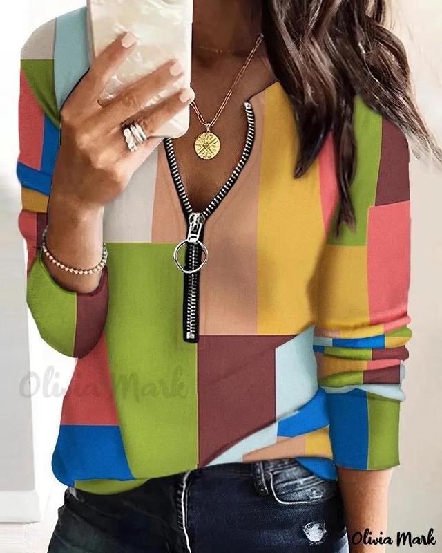 Olivia Mark – Contemporary Geometric Print Long Sleeve Top with Zipper Front Design Product Image