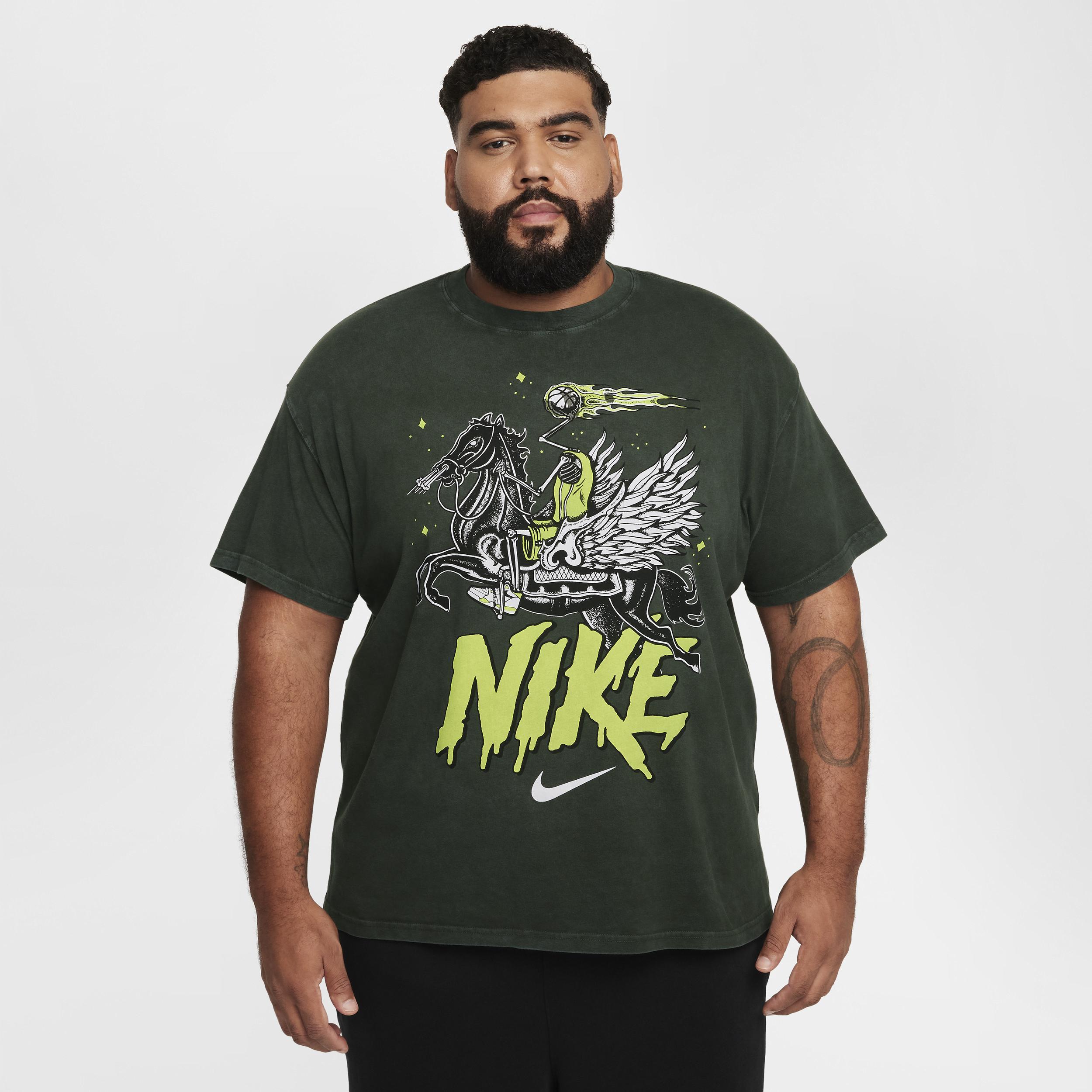 Nike Men's Max90 Basketball T-Shirt Product Image