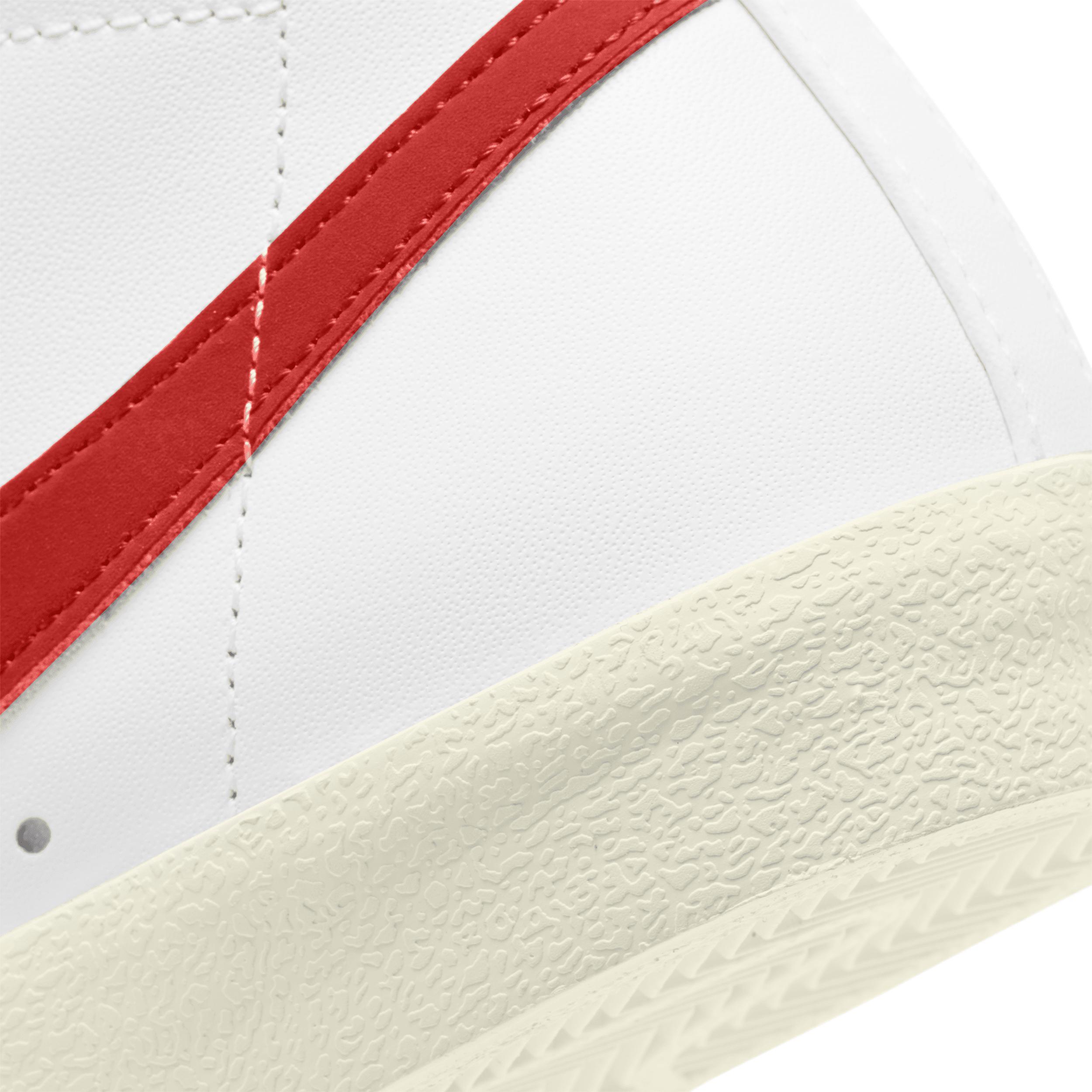 Nike Blazer Mid 77 SE Sneaker Product Image