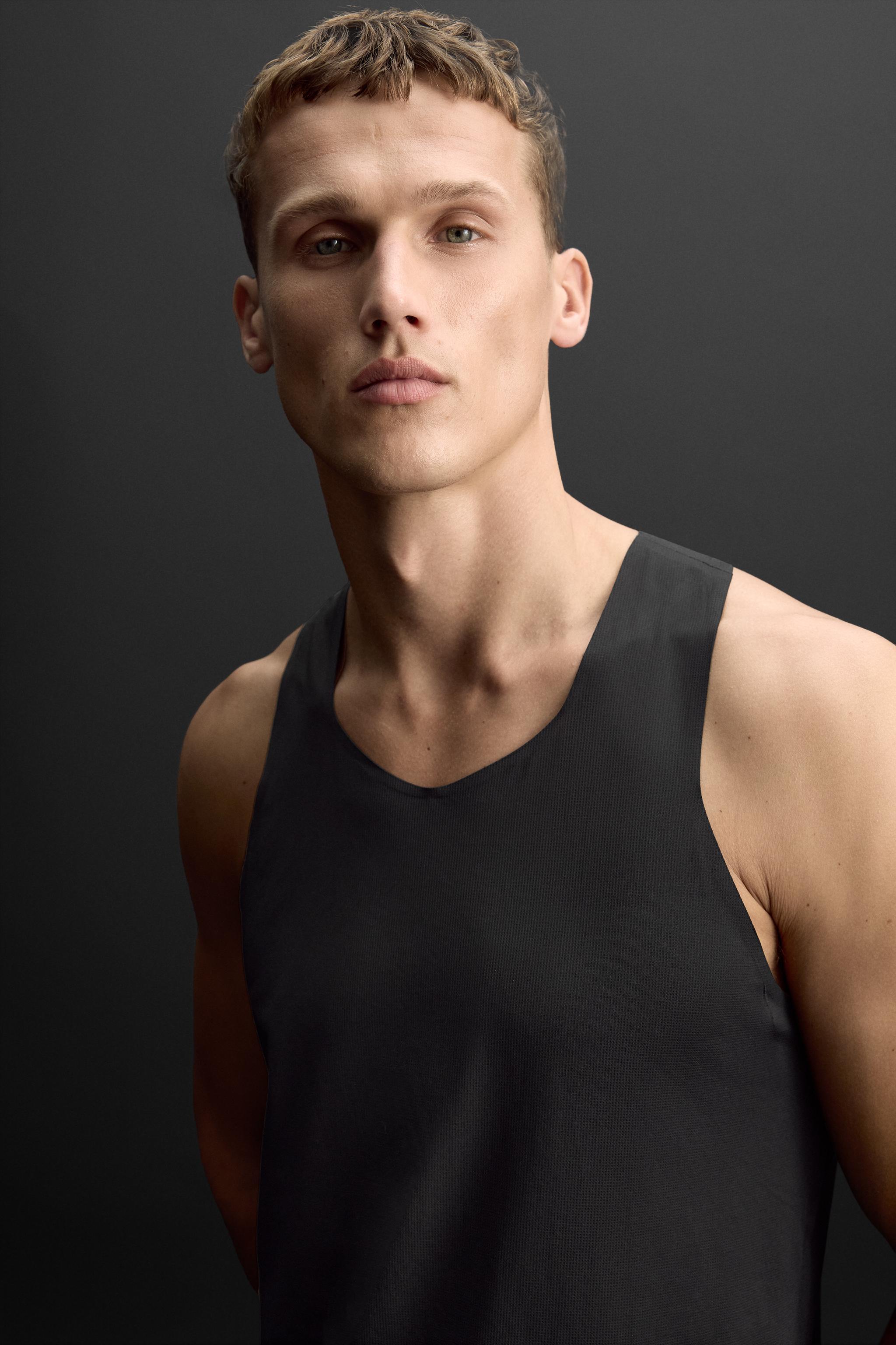 RUNNING TANK TOP Product Image