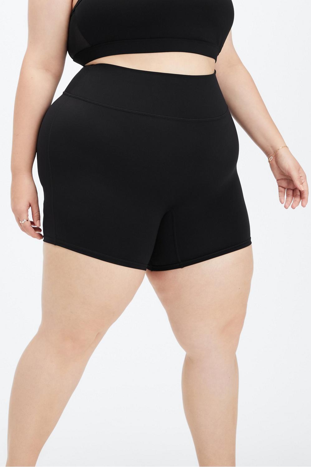 Fabletics Anywhere High-Waisted 6 Short Womens black plus Size 4X Product Image