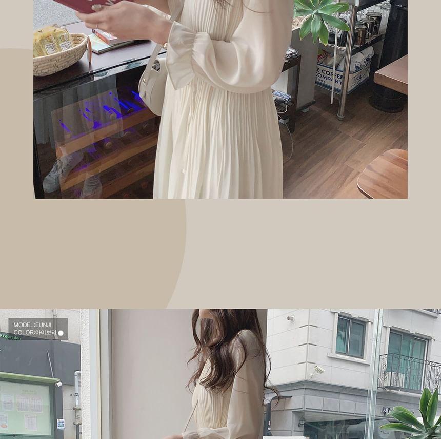 Puff-Sleeve Ruffle Trim Plain Shirred Midi A-Line Dress Product Image