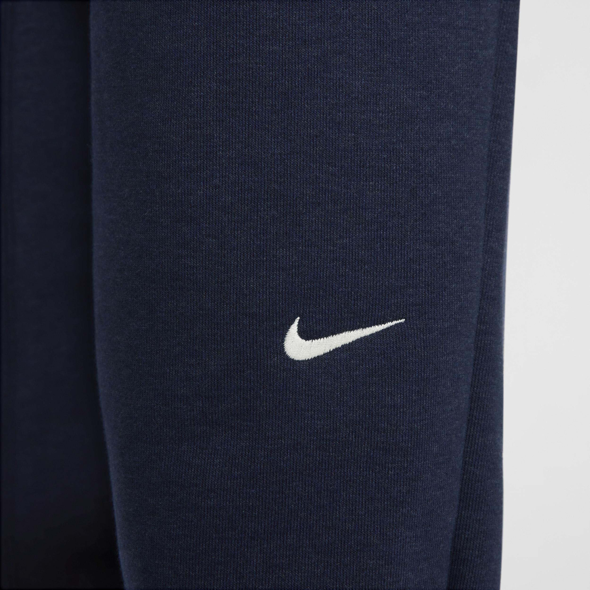 Nike Mens Standard Issue Dri-FIT Basketball Pants Product Image