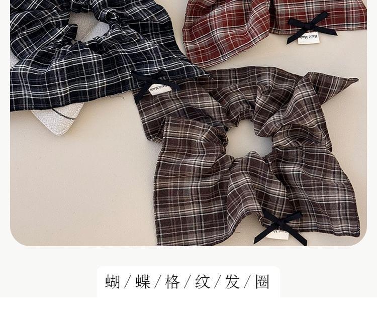 Plaid Bow Scrunchie Product Image