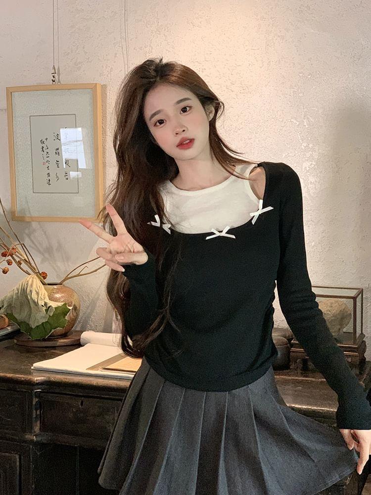 Long-Sleeve Round Neck Mock Two-Piece Two Tone Bow Accent Ruched Knit Top Product Image