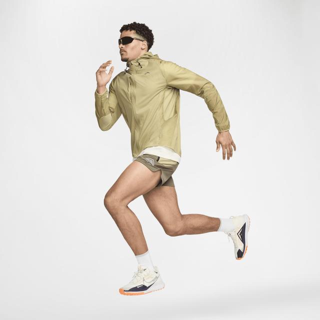 Nike Men's Trail Aireez Running Jacket Product Image